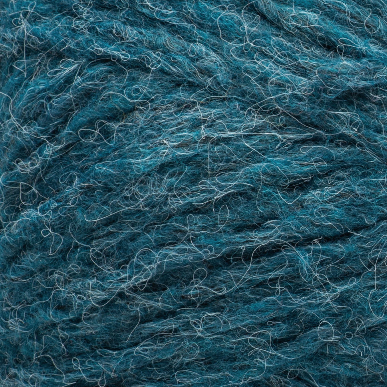 Bernat Fluffee Yarn (280G/9.8oz)