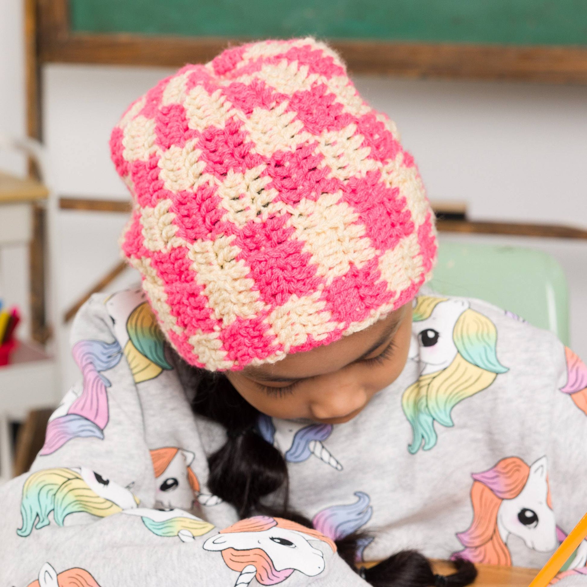 Free Bernat Side-to-Side Checkerboard Crochet Hat Pattern