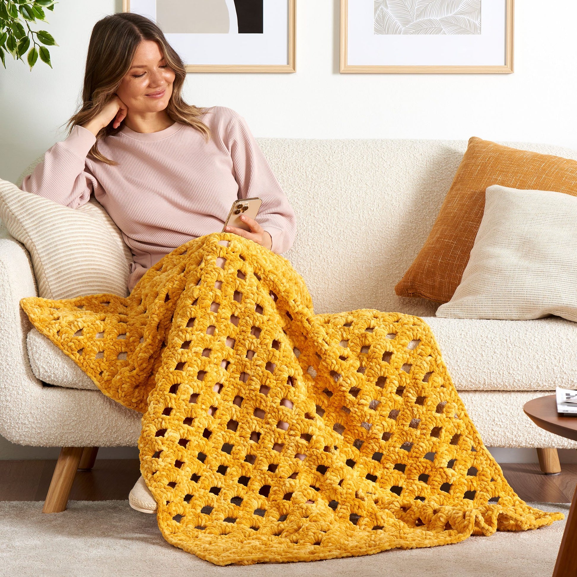 Free Bernat Honeycomb Crochet Openwork Blanket Pattern