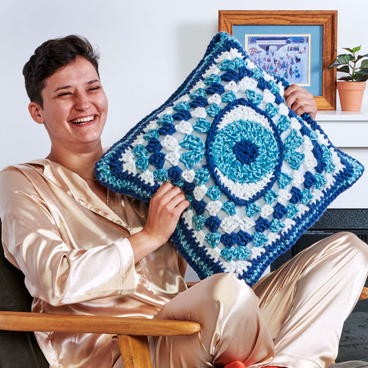 Crochet Pillow made in Bernat Forever Fleece Yarn