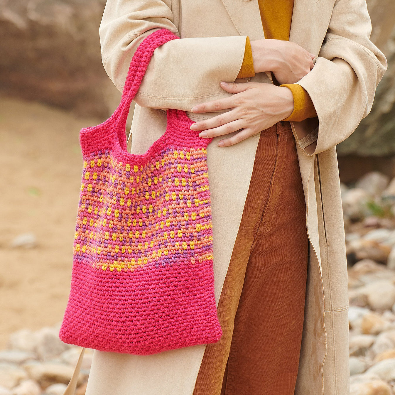 Caron Beginner Bold Crochet Tote | Yarnspirations