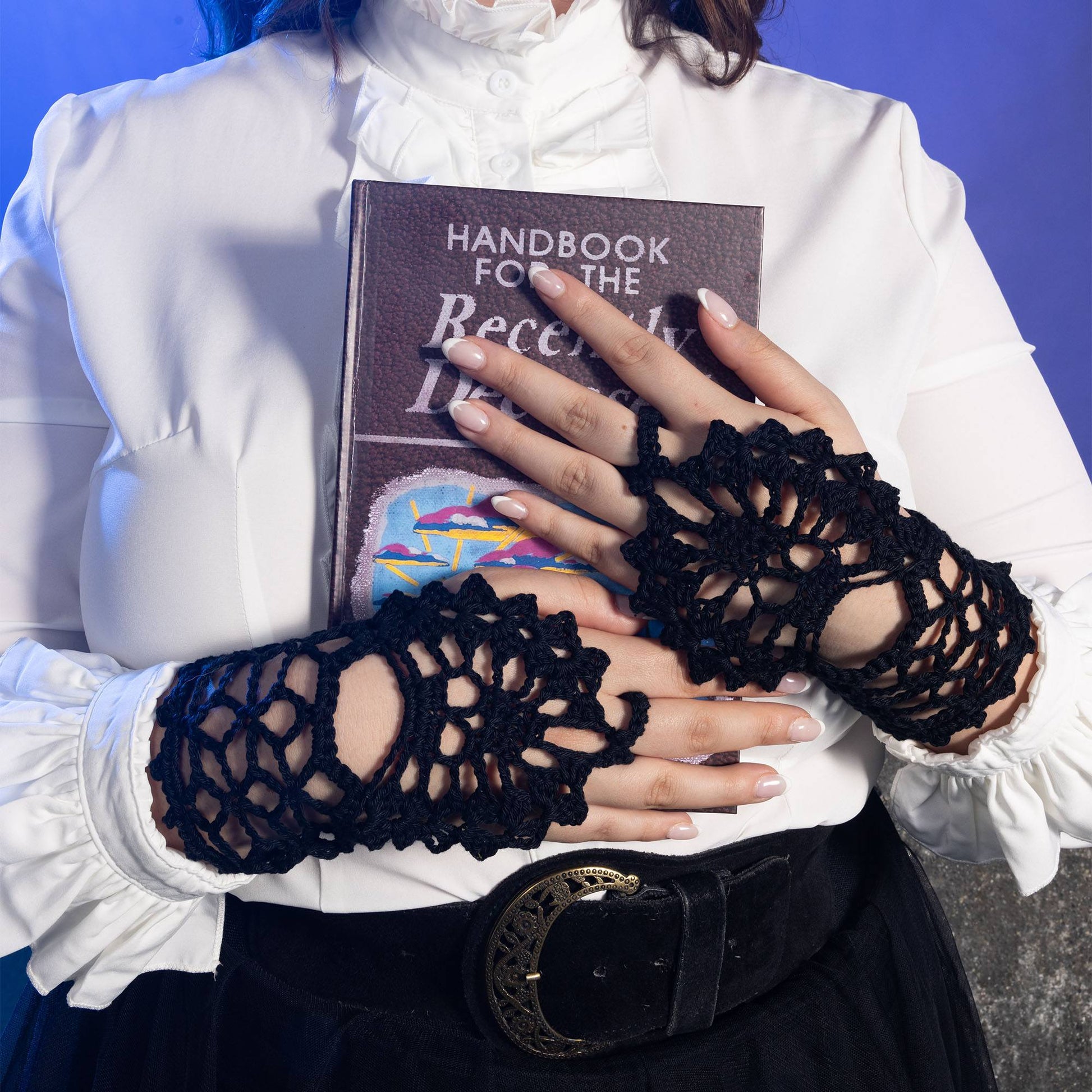 Free Patons Deceased Digits Crochet Lace Wrister Pattern