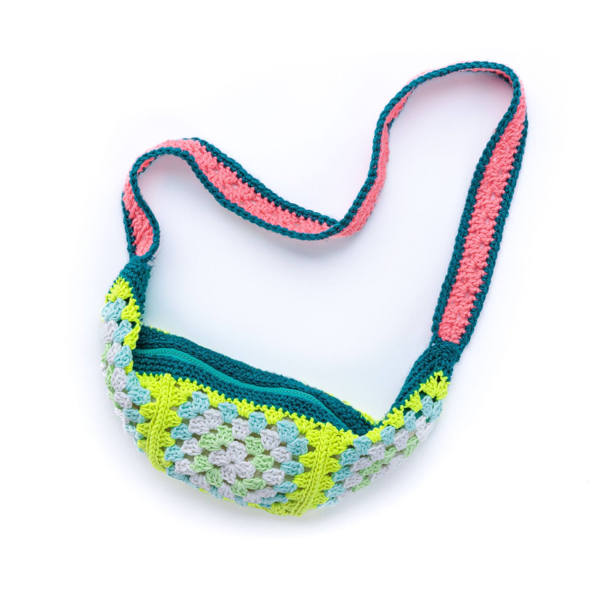 Free Red Heart Radiant Crochet Glowy Granny Cross Body Bag Pattern