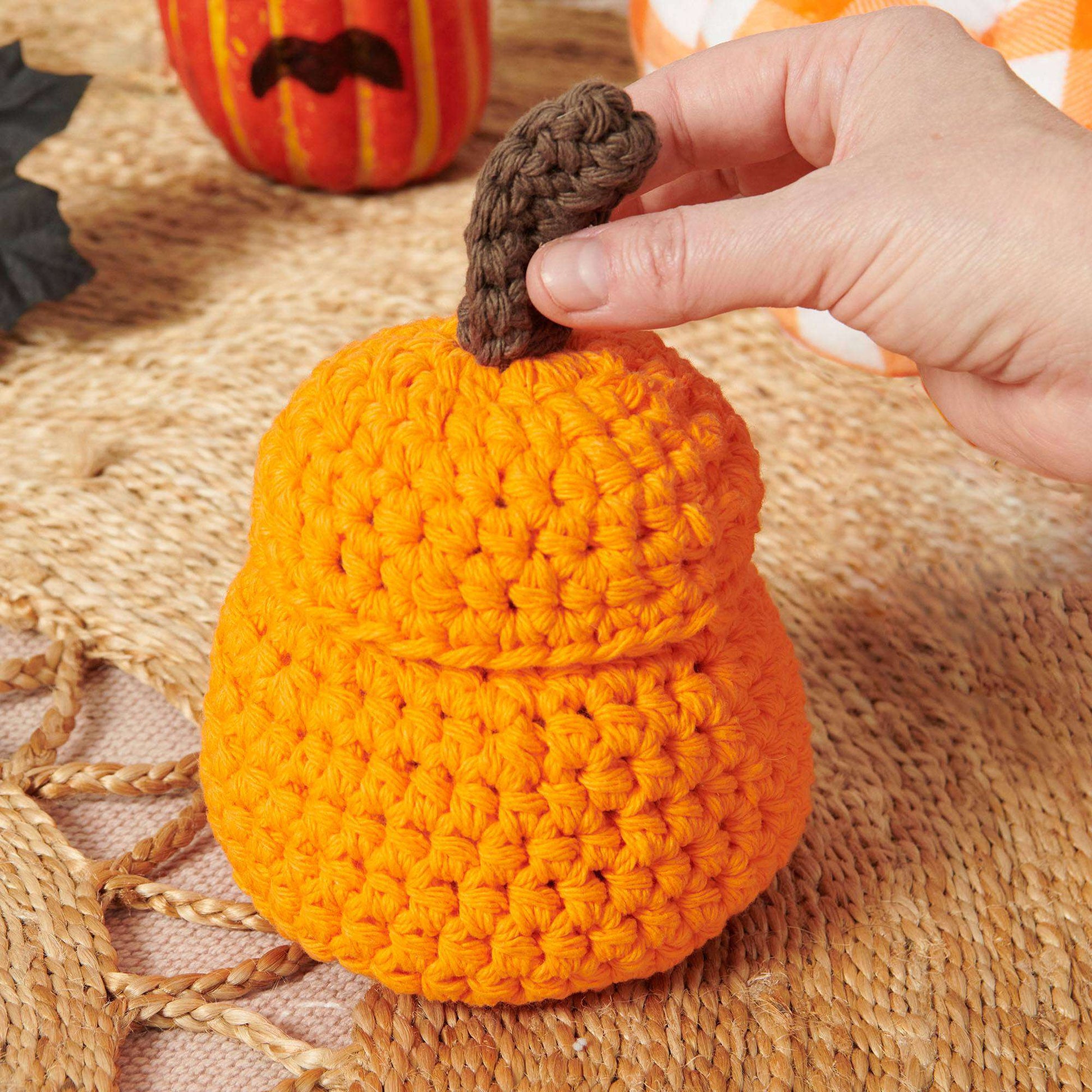 Free Lily Crochet Little Pumpkin Jar Pattern