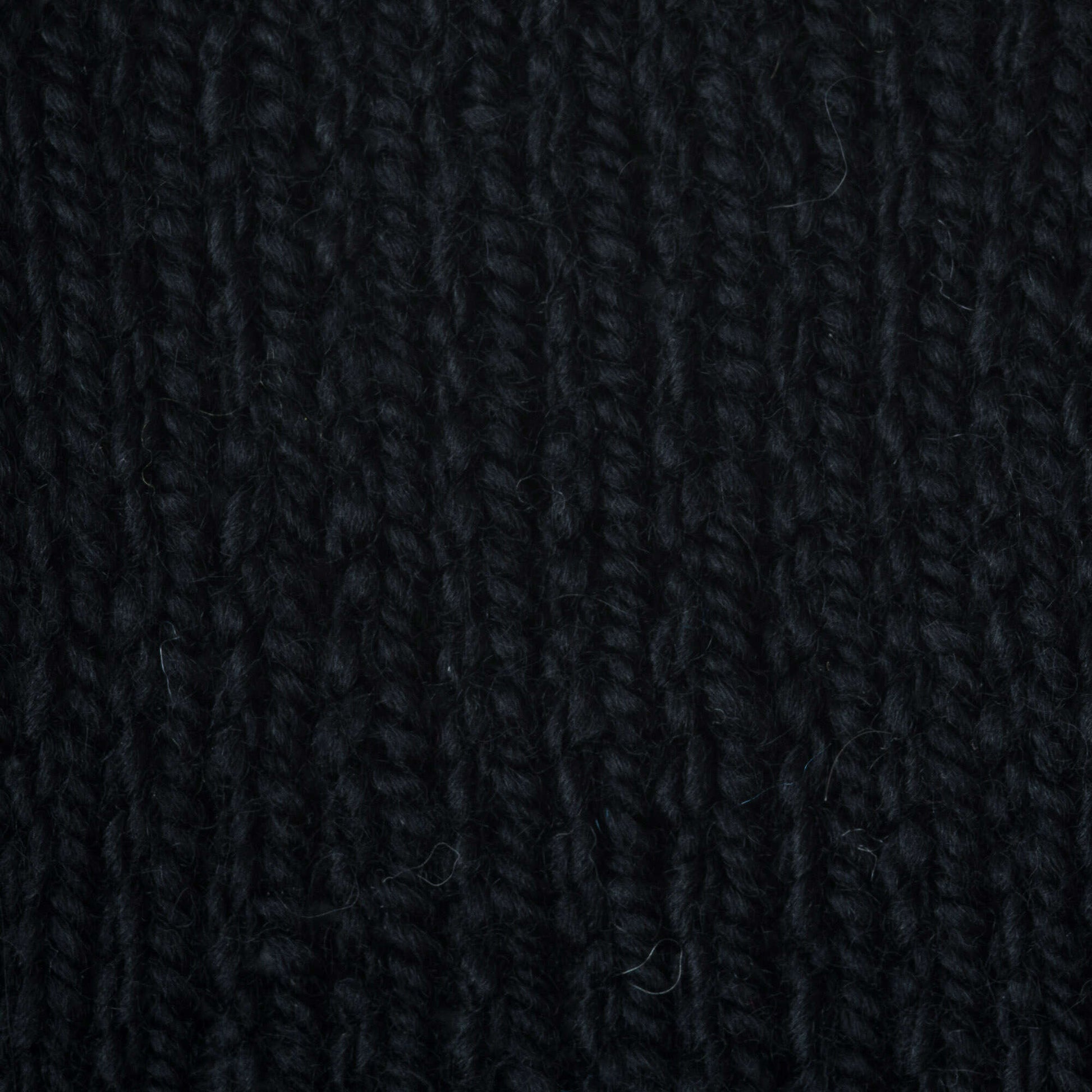 Patons Shetland Chunky BLACK Yarn