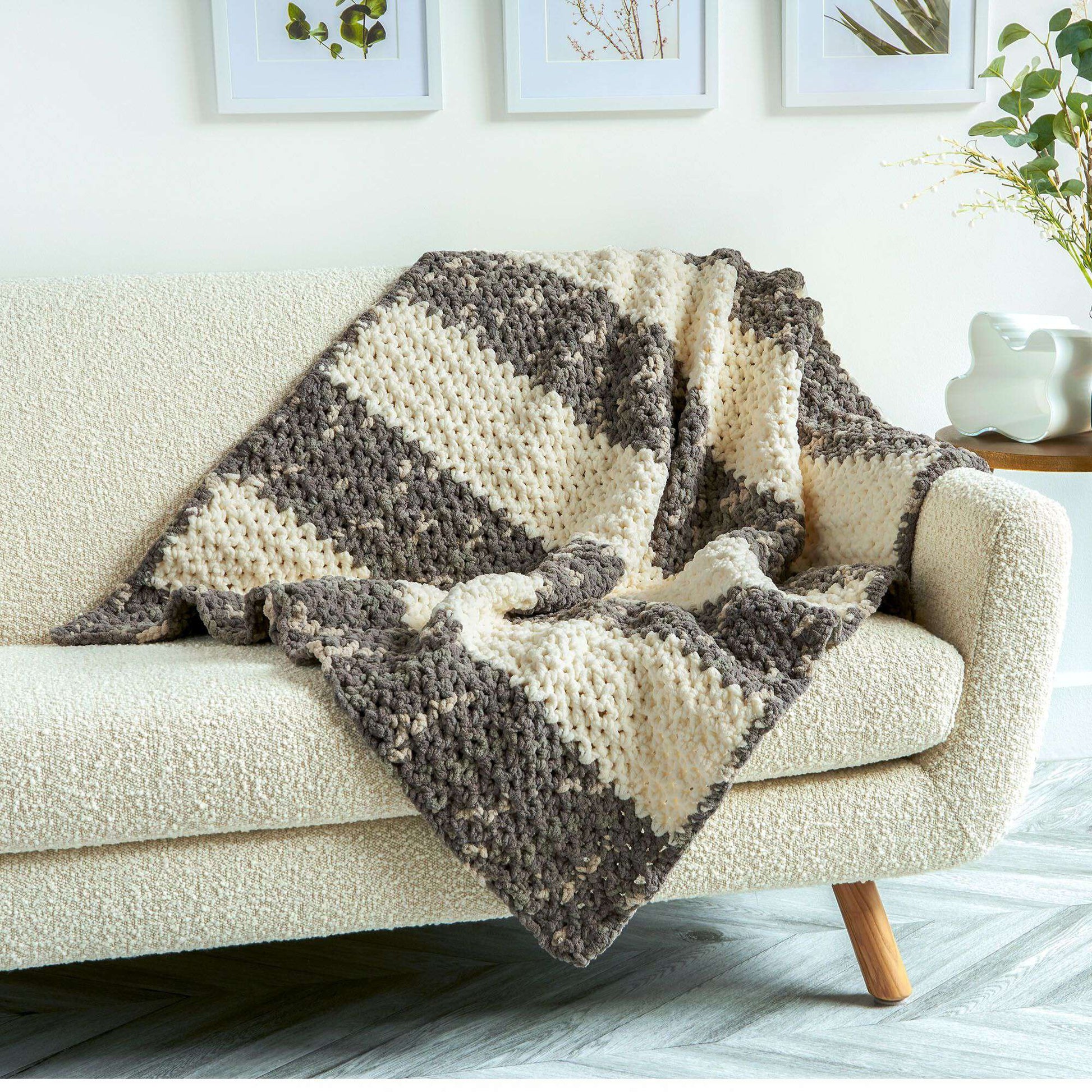 Bernat Blanket Yarn Crochet Value Pack with Canvas Bag - Clearance