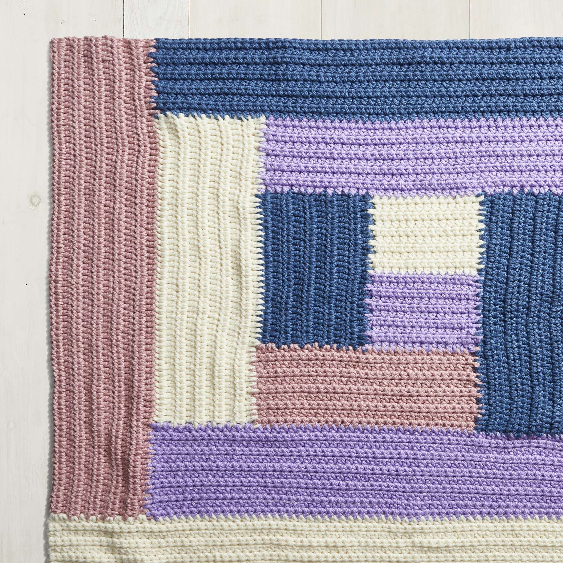 Stitch Club Crochet Log Cabin Blanket + Tutorial Pattern Pattern |  Yarnspirations