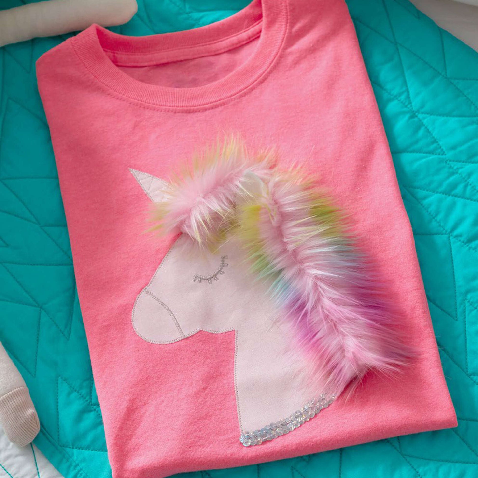 Free Coats & Clark Appliqué Unicorn T-Shirt Pattern