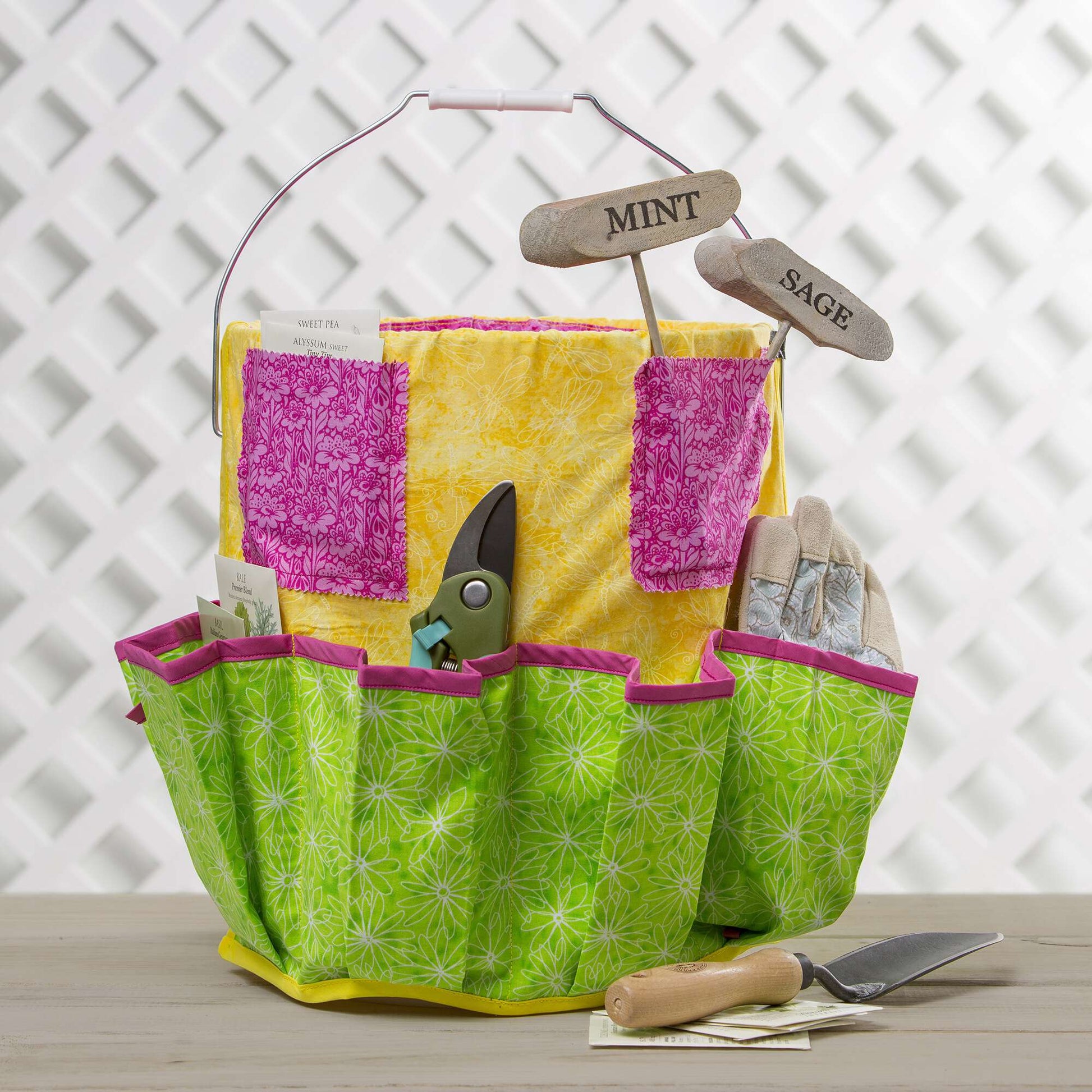 Free Coats & Clark Sewing Garden Bucket Tote Pattern