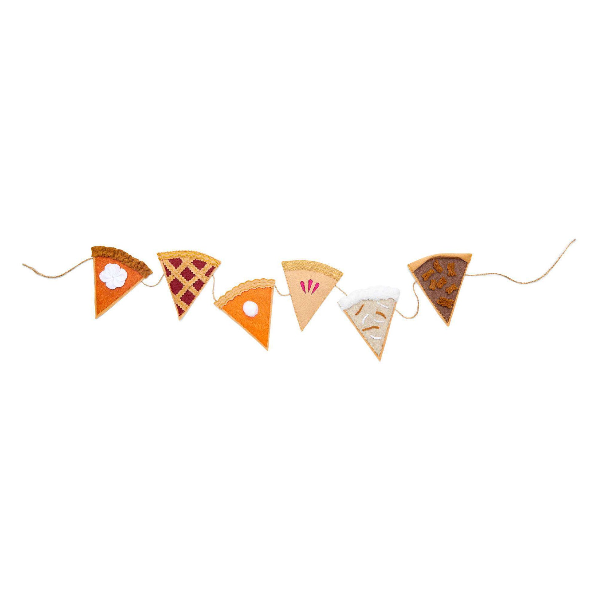 Free Coats & Clark Sewing Thanksgiving Pie Garland Pattern