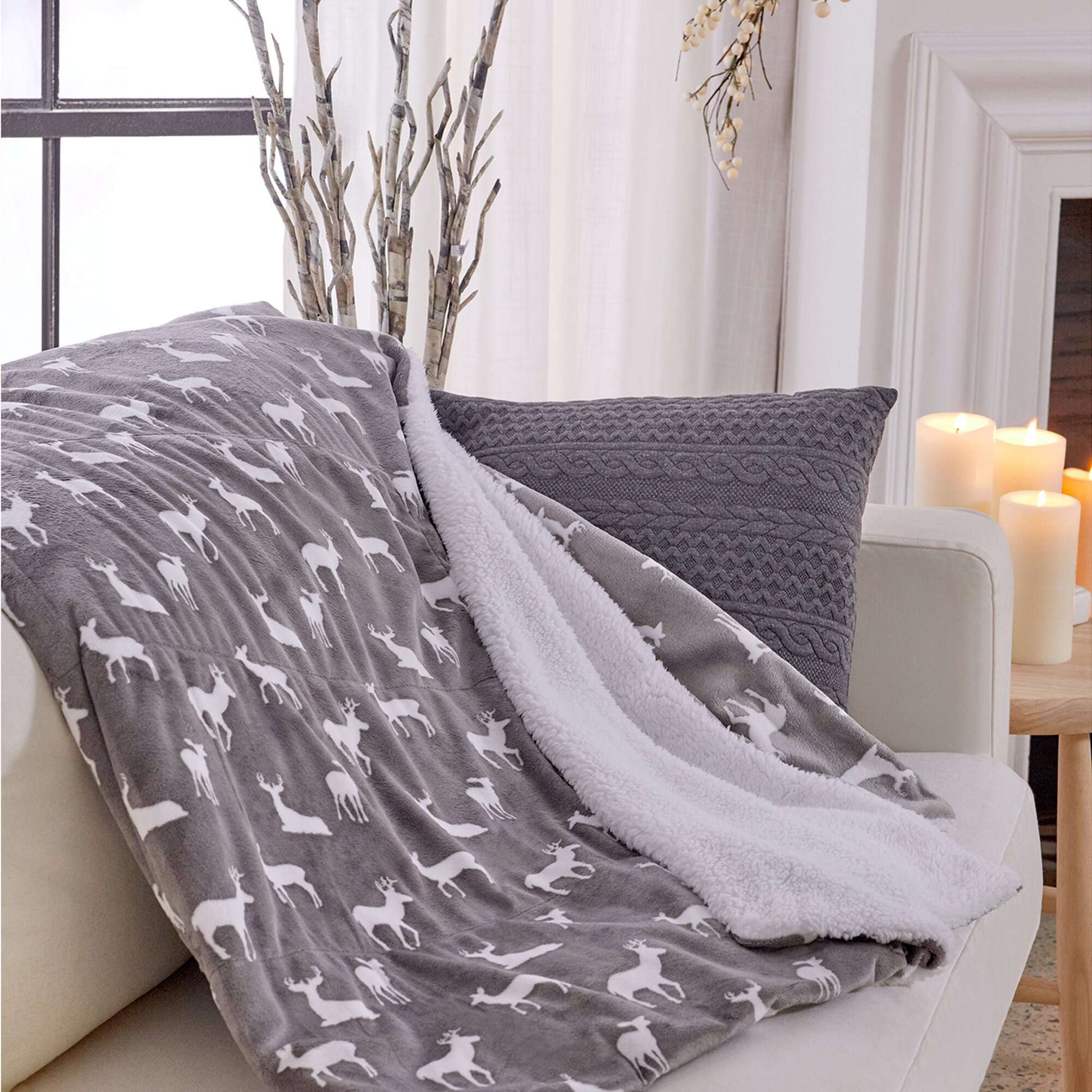 Free Coats & Clark Quilting Cuddle Up Throw Pattern