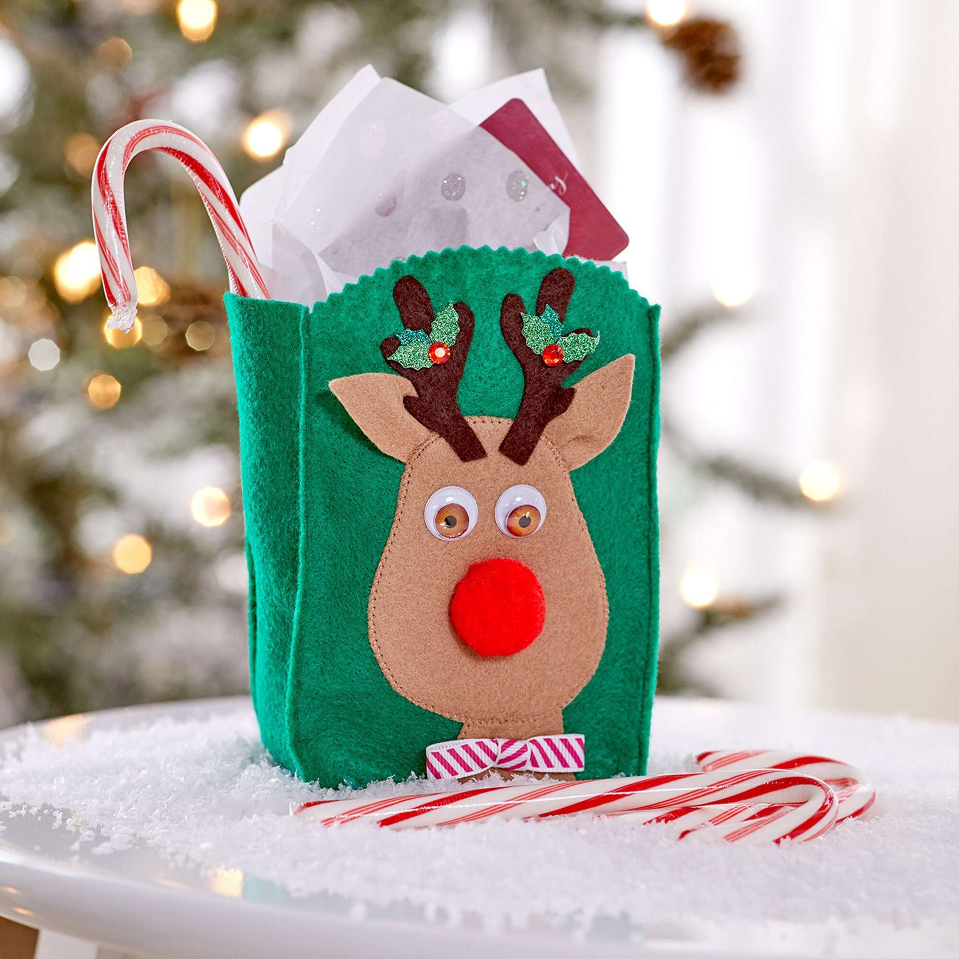 Free Coats & Clark Sewing Reindeer Treat Bag Fill With Candy Or Gift Cards Pattern